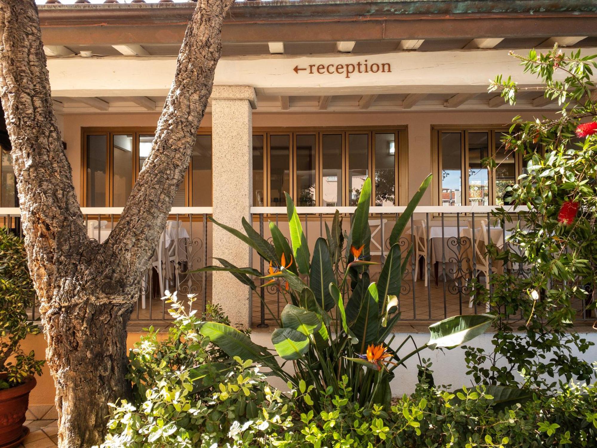 Hotel Donatella Posada  Bagian luar foto
